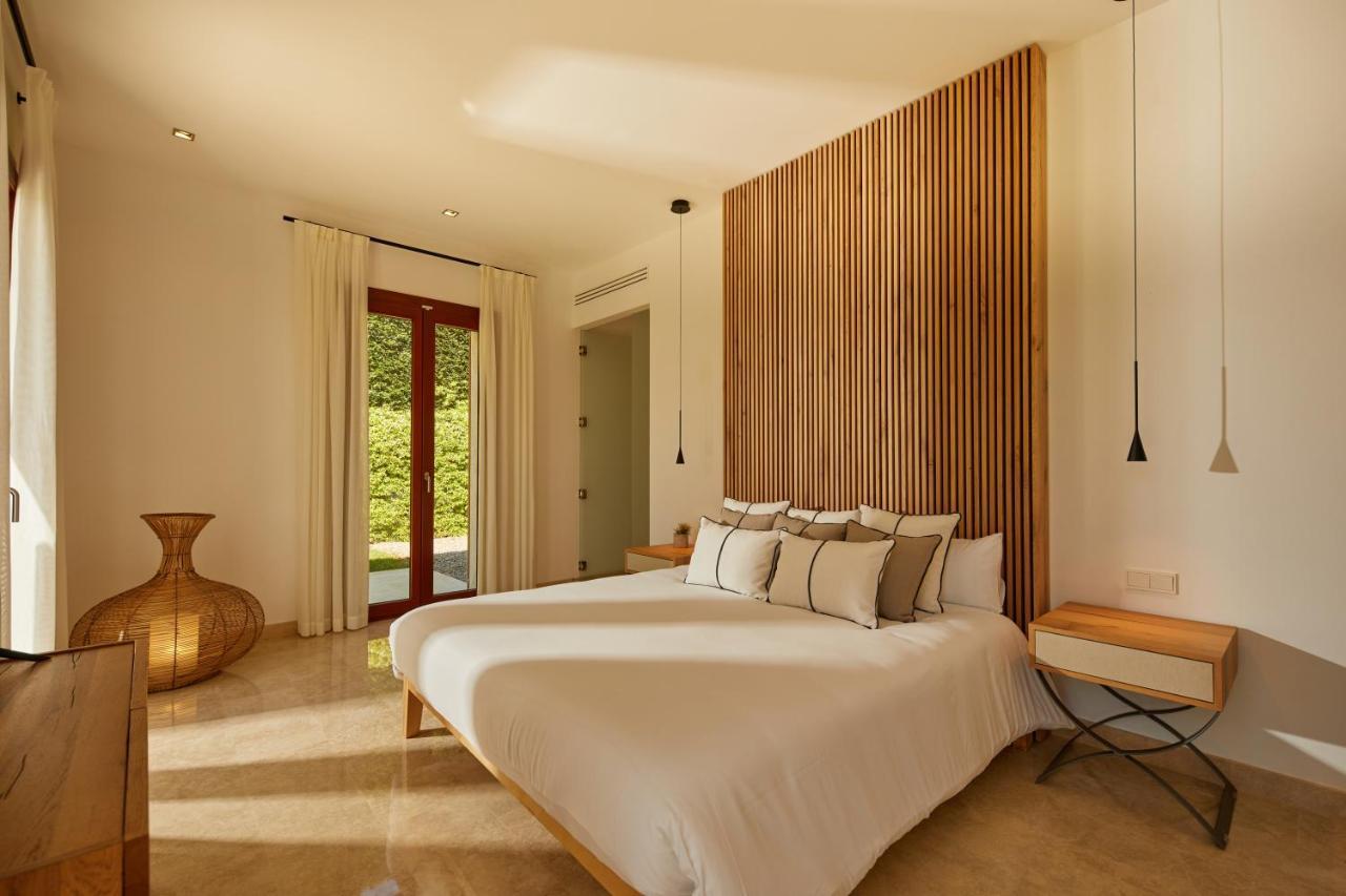 Ruby By Cap Vermell Estate Villa *